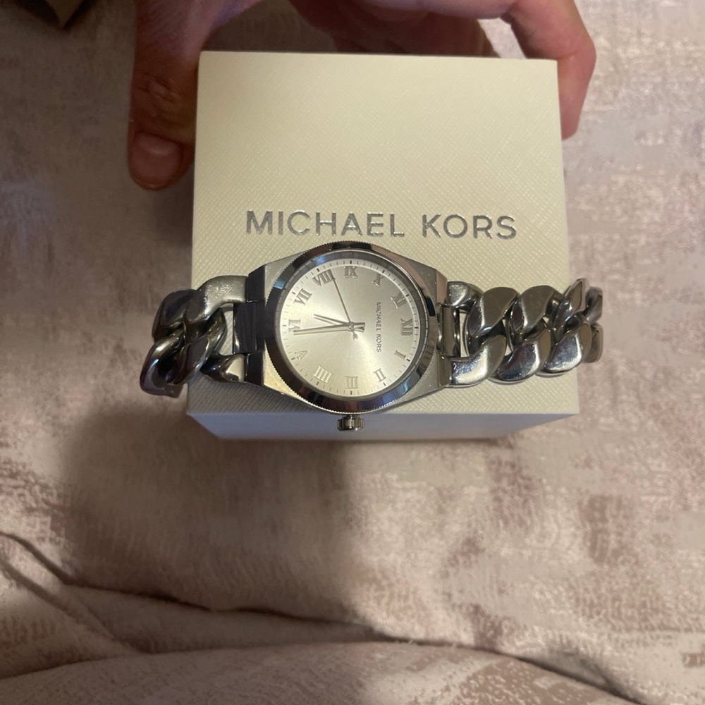 Michael Kors Silver Chain Bracelet Watch